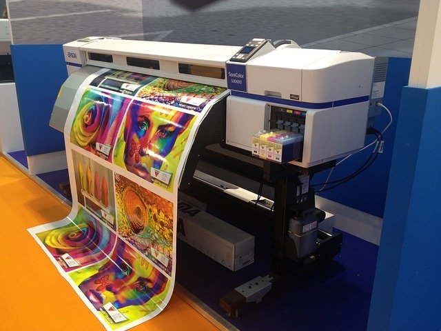 barevná tiskárna